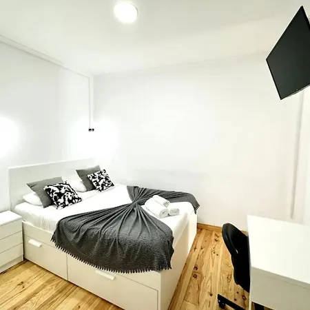 Solmar House Guest house *